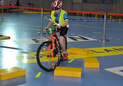 Do Ústeckého kraje putuje třetí místo za výroční zprávu roku 2014 a druhé místo patří grafickému manuálu Her VII. zimní olympiády dětí a mládeže.