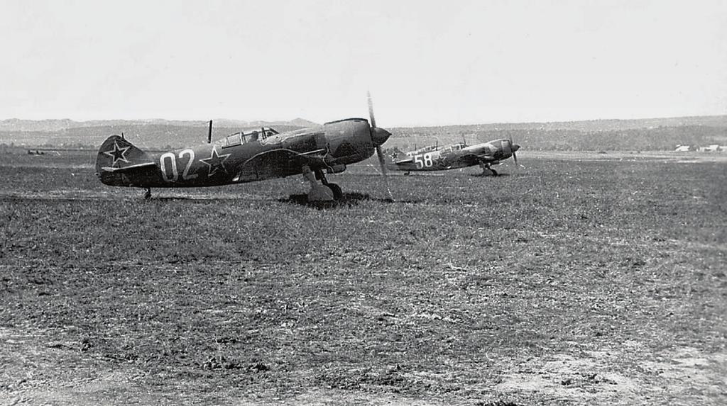 To se stalo bezprostředně potom, co Adolf Hitler spolu se sovětským vůdcem Stalinem zaútočili na Polsko, a Francie s Velkou Británií vypověděly Německu válku.