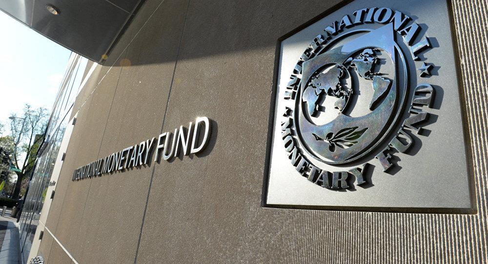 Ekonomika a finance MMF zlepšil odhad vývoje české i světové ekonomiky Mezinárodní měnový fond (MMF) zlepšil výhled růstu globální ekonomiky na letošní i příští rok.