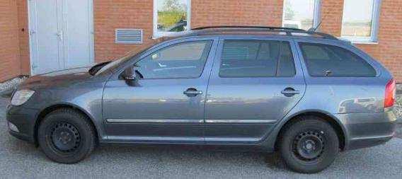 Škoda Octávia Combi DSG 2, TDI BL-355 AF M1 rok výroby 21