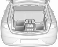 Střešní nosič upevněte na první dva montážní body podle montážního návodu dodaného spolu se střešním nosičem.