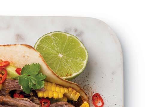 Žebra tacos Doba přípravy: 15 minut PROGRAM PRESSURE COOK (TLAKOVÝ HRNEC): 80 kpa / 60 min / Auto Quick PROGRAM SLOW COOK (POMALÉ VAŘENÍ): 5 7 hodin na nastavení HI; 9 11 hodin na nastavení LO 8