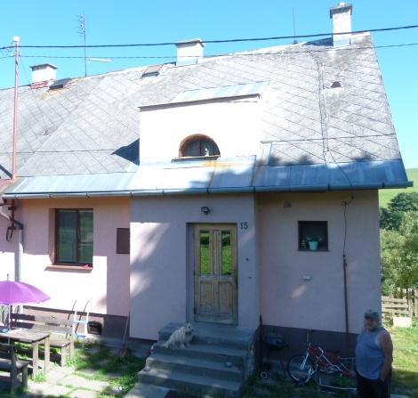 František Čuboň, znalec z oboru ekonomika ceny a odhady nemovitosti, jmenován rozhodnutím Krajského soudu v Ostravě ze dne 28.07.1976, č.j.:3334/76 bytem :792 01 Bruntál, Lomená ul.