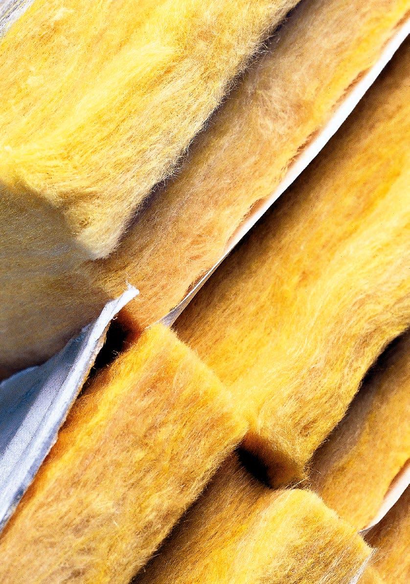 UDRŽITELNÉ MATERIÁLY Zabýváme se kvalitou a udržitelností materiálů a prvků na stavbách, zajímá nás jejich vliv na životní prostředí, i uživatele.