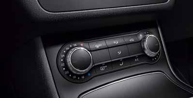 Tříramenný multifunkční volant s dvanácti funkčními tlačítky Funkce startování KEYLESS-GO s komfortním systémem zamykání Tempomat s variabilním omezovačem rychlosti Čalounění