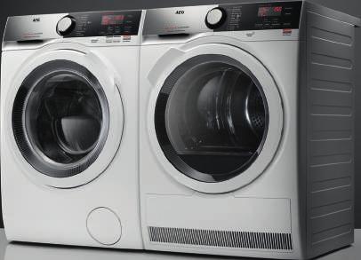 PROSTEAM SÉRIE 7000 STRÁŽCE NAŽEHLENÝCH KOŠIL Stačí otočit