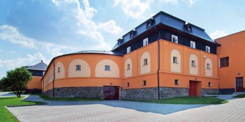 Česká společnost Hein & spol. keramické závody, spol. s r.o. patří k největším výrobcům keramických kachlů v Evropě. Jejím sídlem je obec Tošovice v malebném prostředí Oderských vrchů.