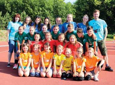 28 KZ ČERVENEC-SRPEN 2018 DNY KRALUP / SPORT www.kralupskyzpravodaj.cz Partnerství měst nejen na papíře Polská delegace před kralupskou radnicí VPraze se o víkendu 26. a 27. 5.
