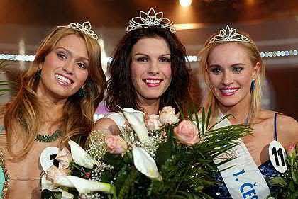 Chomutovačky bodují jako Miss Jistým fenoménem dnešní doby jsou soutěže Miss, na nichž se mladé dívky snaží prosadit zejména díky své vnější kráse.