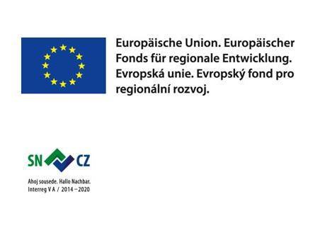S t r á n k a 5 Znak Evropské unie a odkaz na Evropskou unii musí být viditelný při otevření internetové stránky, aniž by byl uživatel nucen přesunout se na spodní část této stránky (buď je logo