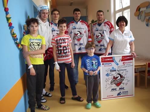 Březen 2017 Prvního března obě oddělení navštívili hokejisté Dynama Pardubice.