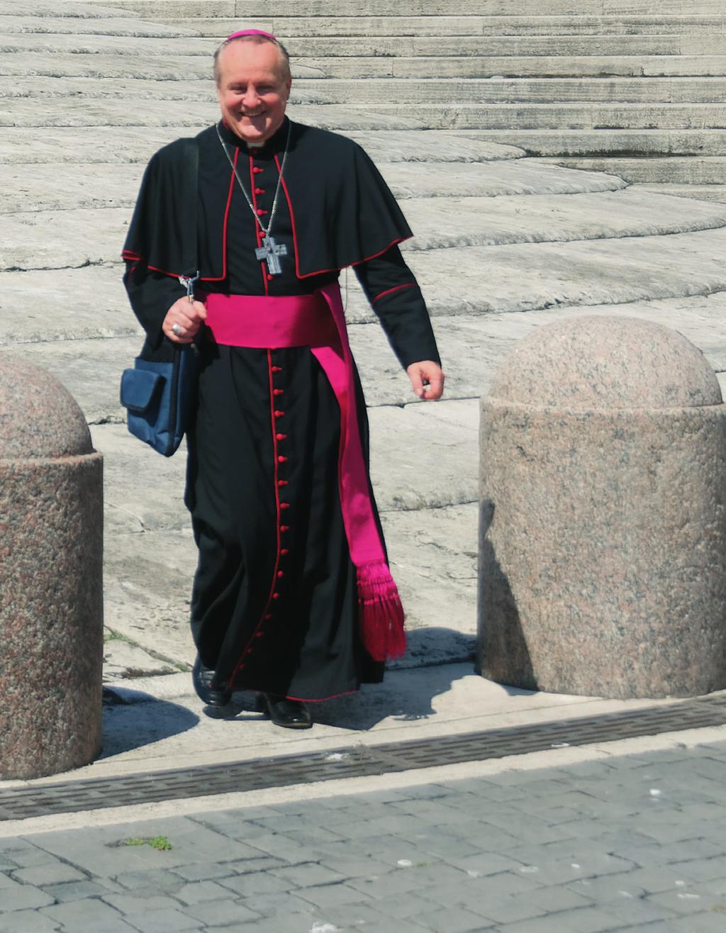 Najít v Církvi skutečný domov biskup Jan Vokál 60 let měsíčník královéhradecké diecéze 9/ 2018 / ročník XXVIII / 29 Kč 10
