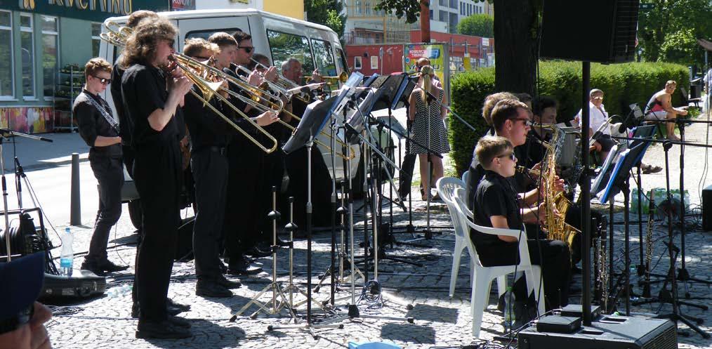JEDOVNICKÝ ZPRAVODAJ 07/08 2017 samostatný koncert tanečního oboru, který se uskutečnil v závěru května.