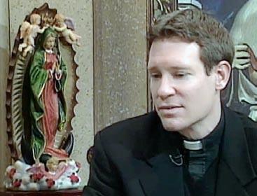Unu el la plejmulte rekoneblaj vizaĝoj gastigantaj ofte en la usona televido EWTN (Efernal Word Television Network) la katolika TV, estas Pastro Michael E. Gaitley.