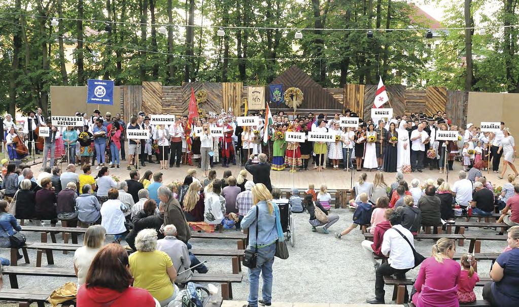 srpna byl slavnostně zakončen 63. Mezinárodní folklorní festival.