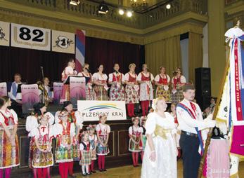 V hlavním sále se postupně představily všechny folklorní soubory.