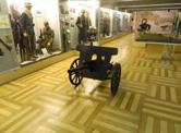 Druhá část přibližuje historii meziválečné ČSR a jejích ozbrojených sil. Třetí výstavní prostor zachycuje období 2.