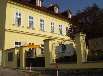 Městská část Praha - Troja l ÚŘAD MČ, Trojská 230/96, 171 00 Praha 7 - Troja l www.mctroja.cz GALERIE U LÁVKY, Praha 7-Troja, Povltavská 21, tel. 284 691 121, e-mail: info@mctroja.