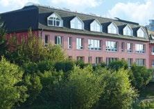 Výrazným pozitivem školy je její vstřícná atmosféra, přátelské vztahy mezi žáky i mezi žáky a učiteli.