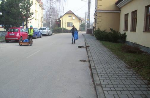 Bude sa starať o čistotu v obci od jari do jesene, preto ho na verejných