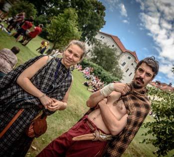 a na našeho ducha. Skanzen je místem klidu a odpočinku. Návštěvníci si v tomto úžasném prostoru mohou posedět, poslechnout si výklad průvodce a na celý den se přenést do doby Keltů.
