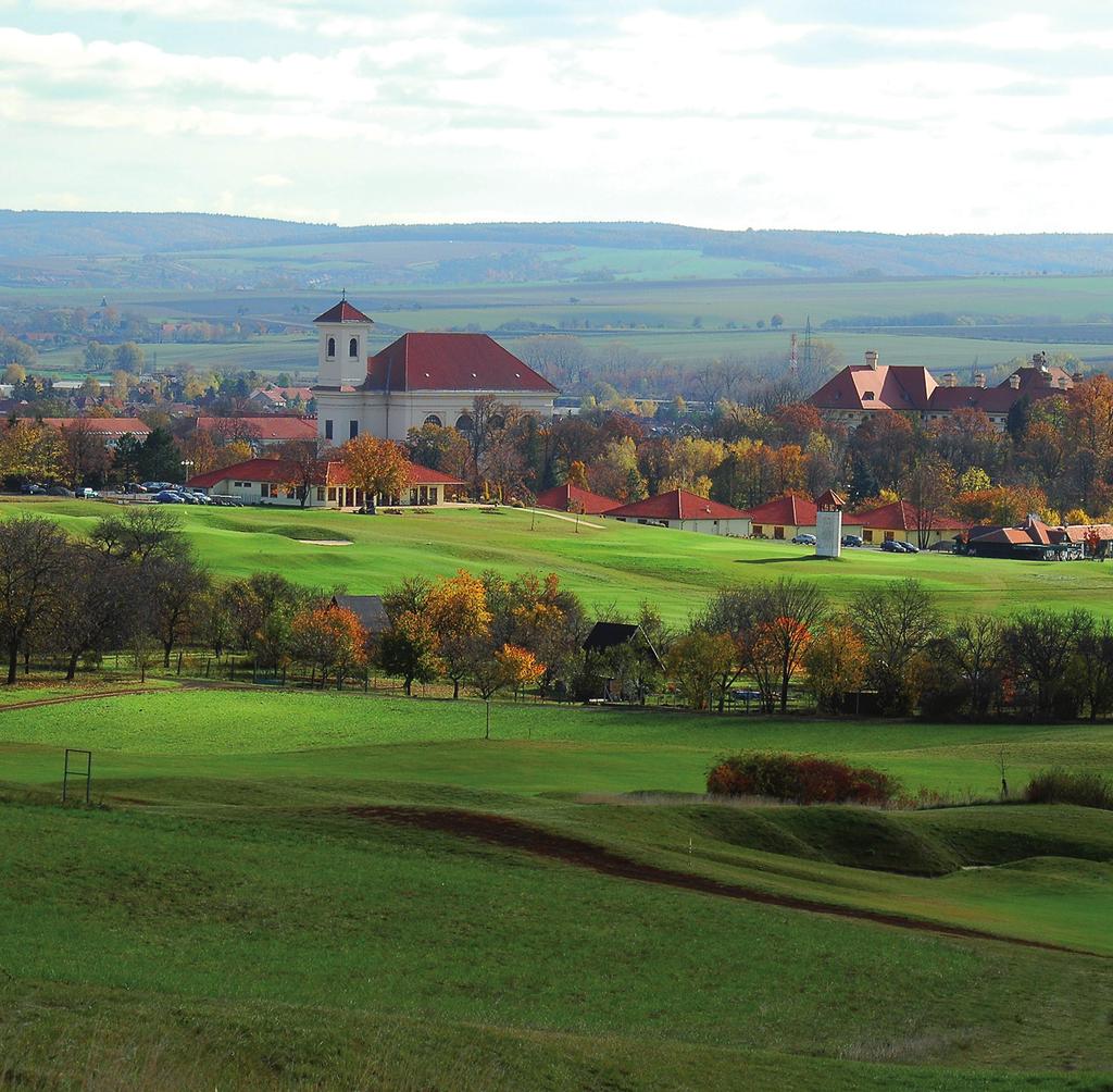 PRAHA 18 Golf Club Austerlitz +20 221 96 www.gca.cz Golf Club Austerlitz Na Golfovém hřišti 110 68 01 Slavkov u Brna Marta Svobodová tel.