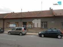 Závěr : Závady,