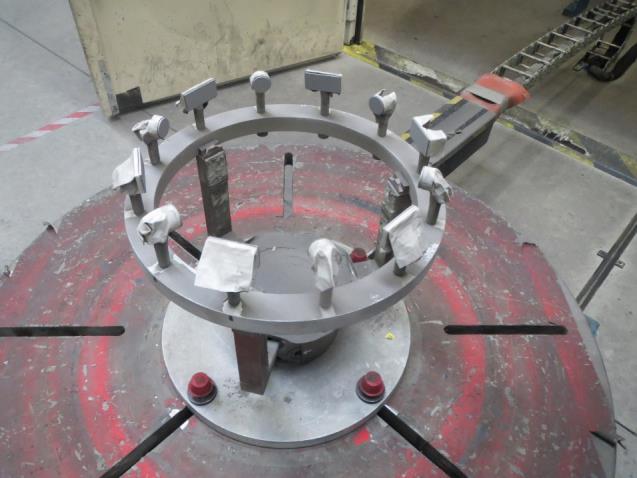 Za tímto účelem bylo provedeno otryskání povrchu základního materiálu umělým hnědým korundem Al 2O 3 o středím průměru zrna 745 µm.