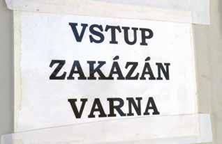 Ze začátku strávníkům docela chutnal, velice rychle se však přejedl. Když přiletí letadlo z republiky, většinou přiveze český chleba. A to je pak svátek.