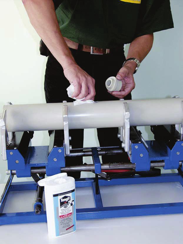 Dodatečné odbočky naařoací sedla široký sortiment taroek umožňuje ytořit odbočku o průměru 32, 40 mm nebo