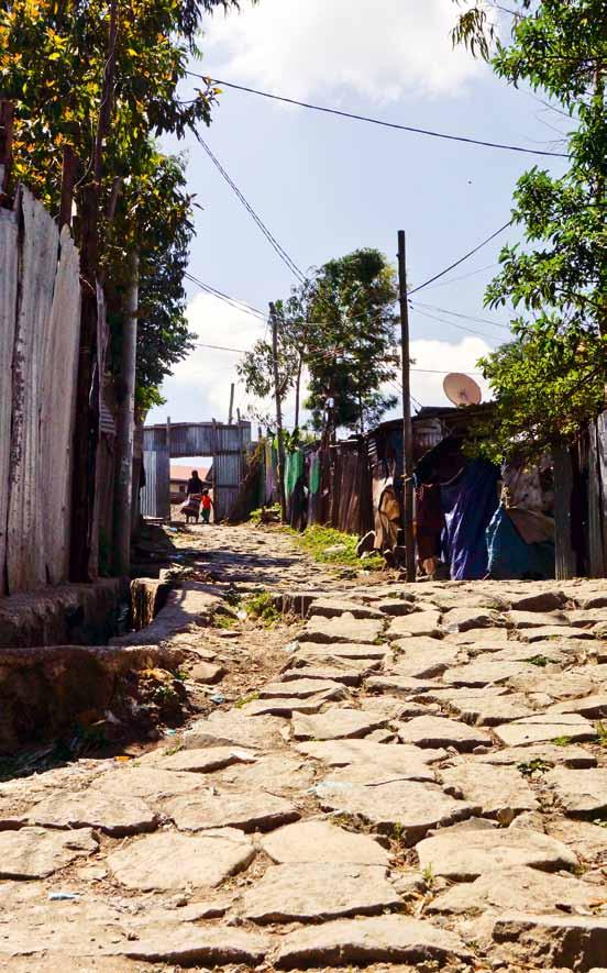 Zázrak musí pokračovat... Afrika bude spasena! Cotonou, Benin 5.- 9. prosinec 2012 Abidjan, Côte d Ivoire 23.- 27. leden 2013 Yaoundé, Kamerun 20.- 24.
