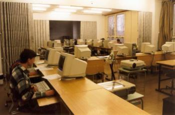 Podle dosavadní nájemní smlouvy z července 1998 škola, zřízená Ostravsko-opavským biskupstvím, platila městu ročně pouze 4 800 korun.