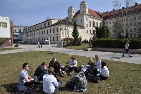 Ústav chemie a biochemie Ústav chemie a