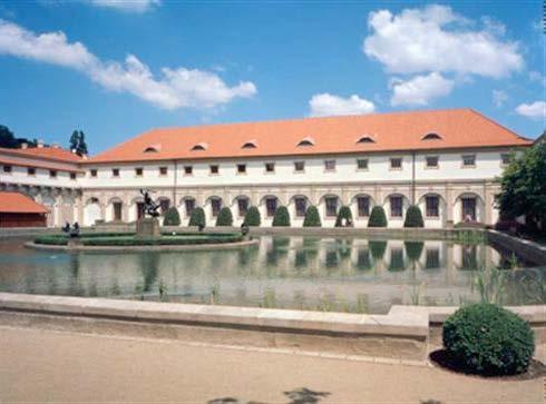 CÍL NOVÉ VIZUÁLNÍ IDENTITY Cílem nové vizuální identity je zpřístupnit Národní galerii v Praze atraktivní, současnou a výraznou vizuální komunikací a zvýšit tak povědomí a tomto předním českém muzeu