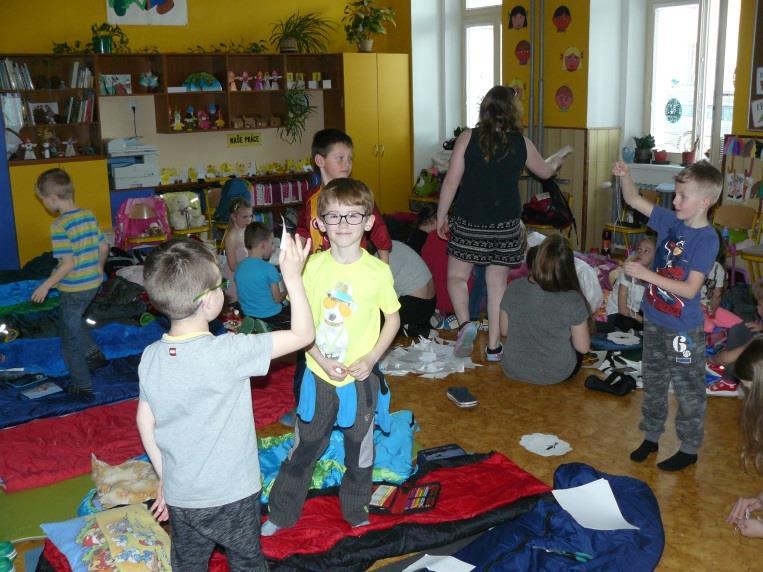 dozvědět se i mnoho zajímavého o knížkách a jejich příbězích to bylo to pravé, co čekalo na
