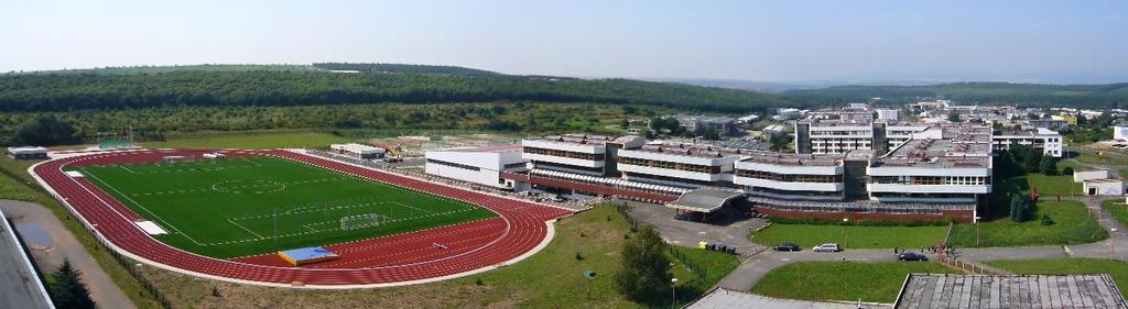 Výroční zpráva o činnosti za školní rok 2016-2017 O š k o l e Základní údaje Název Sídlo Právní forma Střední škola technická, Most, příspěvková organizace (dále jen SŠT) Dělnická 21, 434 01 Most