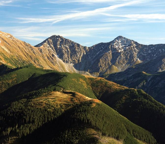ROHÁČE Západné Tatry 19 21 30 E, 49 15 47 N okres: Dolný Kubín obec : Zuberec, Zverovka PÔVOD: Koniec Treťohôr Sezónne uzatvorenie vysokohorských chodníkov: 1.11-15. 6.
