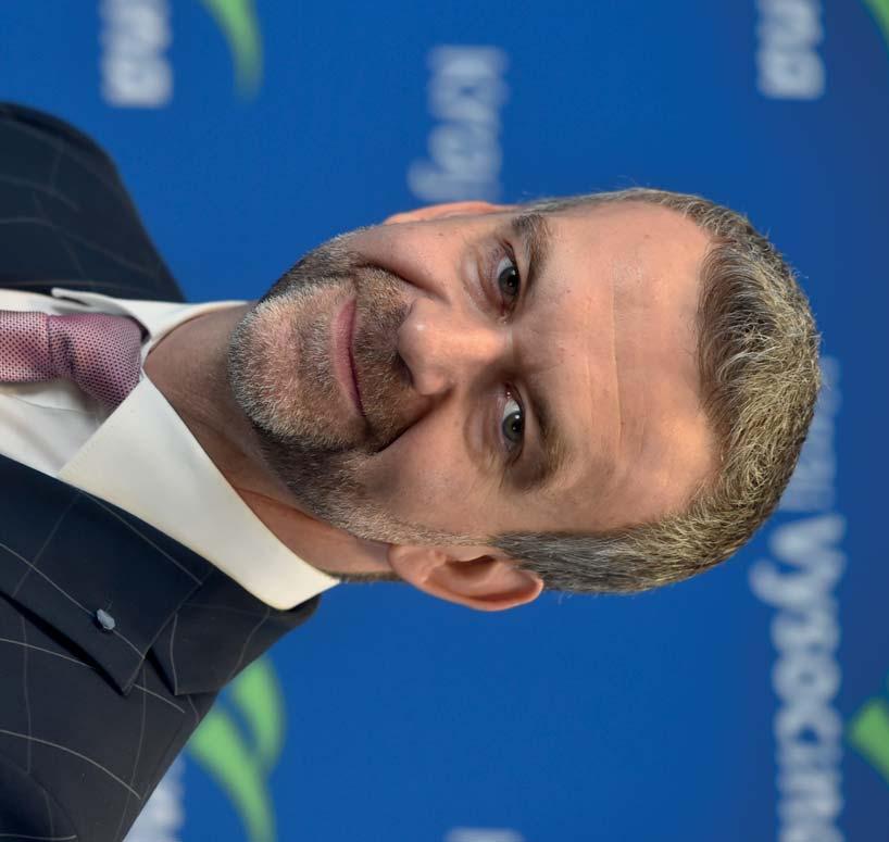 ZDRAVOTNICTVÍ Hlavním cílem služeb poskytovaných ve zdravotnictví je zlepšení zdravotního stavu nebo alespoň jeho zachování.