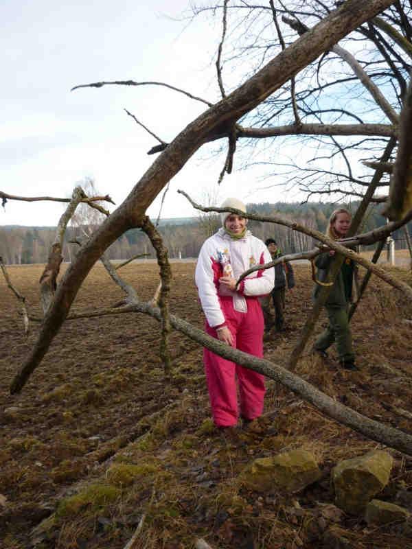 Kolem jedné jsme se vrátili dovnitř a pokračovalo se ve vydělávání (a utrácení) peněz.
