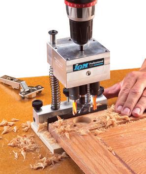 Kolíkovací vrtáky Sukovník Pro další modifikaci Vám stačí pořídit pouze novou vrtací hlavu. 5 6 7 32mm systém 8 FMB3205 Vrtací hlava souosá 5x vřeteno po 32mm. Pro kolíkování.