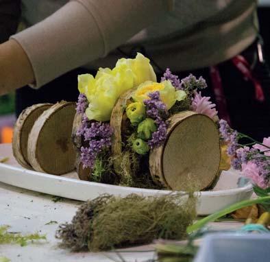FLORISTIKA a naučit se, jak vytvořit neotřelé jarní kompozice květin, okrasné