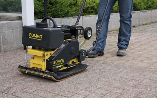 typ BOMAG BR 100/80 DE hmotnost 710 kg pracovní šířka 65/80 cm palivo nafta odstředivá síla 100 kn pracovní rychlost 28 m/min výkon 10,3 kw 1 3 dní 2 100,00 Kč 2 541,00 Kč 4 14 dní 1 800,00 Kč 2
