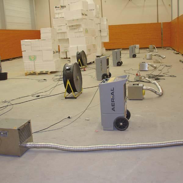 190,00 Kč 229,90 Kč nad 30 dní 150,00 Kč 181,50 Kč N N řenosný průmysový ventilátor s možností osazení nasávací/odváděcí hadicí.