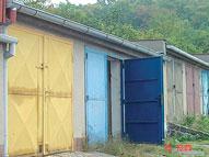cihlovém domě v klid né lokalitě obklopené parkem v Ostravě Porubě Byt je v 1 poschodí, má balkon a fr okno Pronájem je možný od 1 ledna 2010 Kauce je dvouměsíční nájem včetně