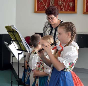 Baron byl duch, který se v době, kdy se založila škola, upsal ďáblu a začal se všem posmívat a brát dětem hračky. A říkalo se, že se vždy o půlnoci proměnil v příšeru. A právě ji baron posedl.