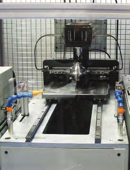 Na výstavě bylo vidět i poměrně velké množství soustruhů pro obrábění větších obrobků - tj. dílců s průměrem nad 600 mm v délce 2000 3000 mm.