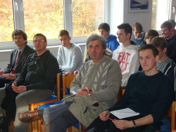 Nic na tom nezměnila ani skutečnost, že během této doby došlo na obou školách již několikrát ke změně na postu ředitele školy.
