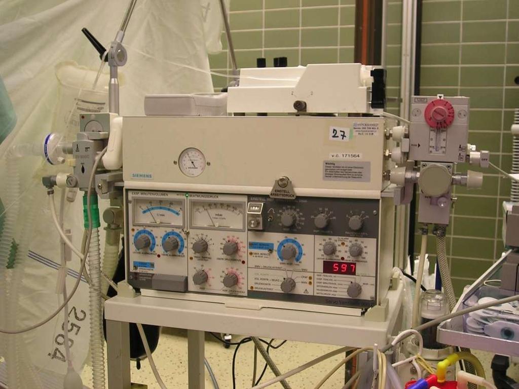 Hypoxémie SpO2 < 90% hypoxická plicní vasokonstrikce - HPV četnost: 1% 8% 24% Brodsky JB, Lemmens HJ.