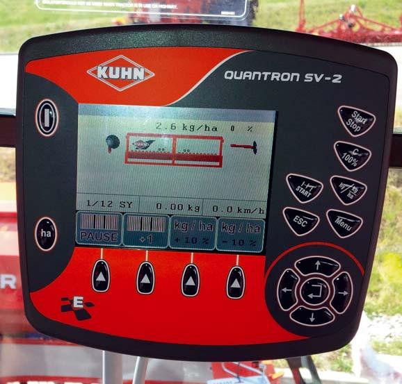 ELEKTRONICKÉ VYBAVENÍ KOMBILINER SITERA KOMFORT KOMPLETNÍ KONTROLA SETÍ V KABINĚ TRAKTORU Společnost KUHN klade důraz na elektronická řešení, která přinášejí