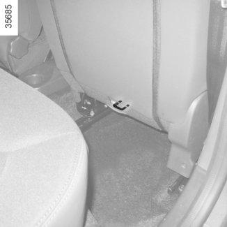 Kotviace body ISOFIX sú určené výlučne pre detské sedačky so systémom ISOFIX.
